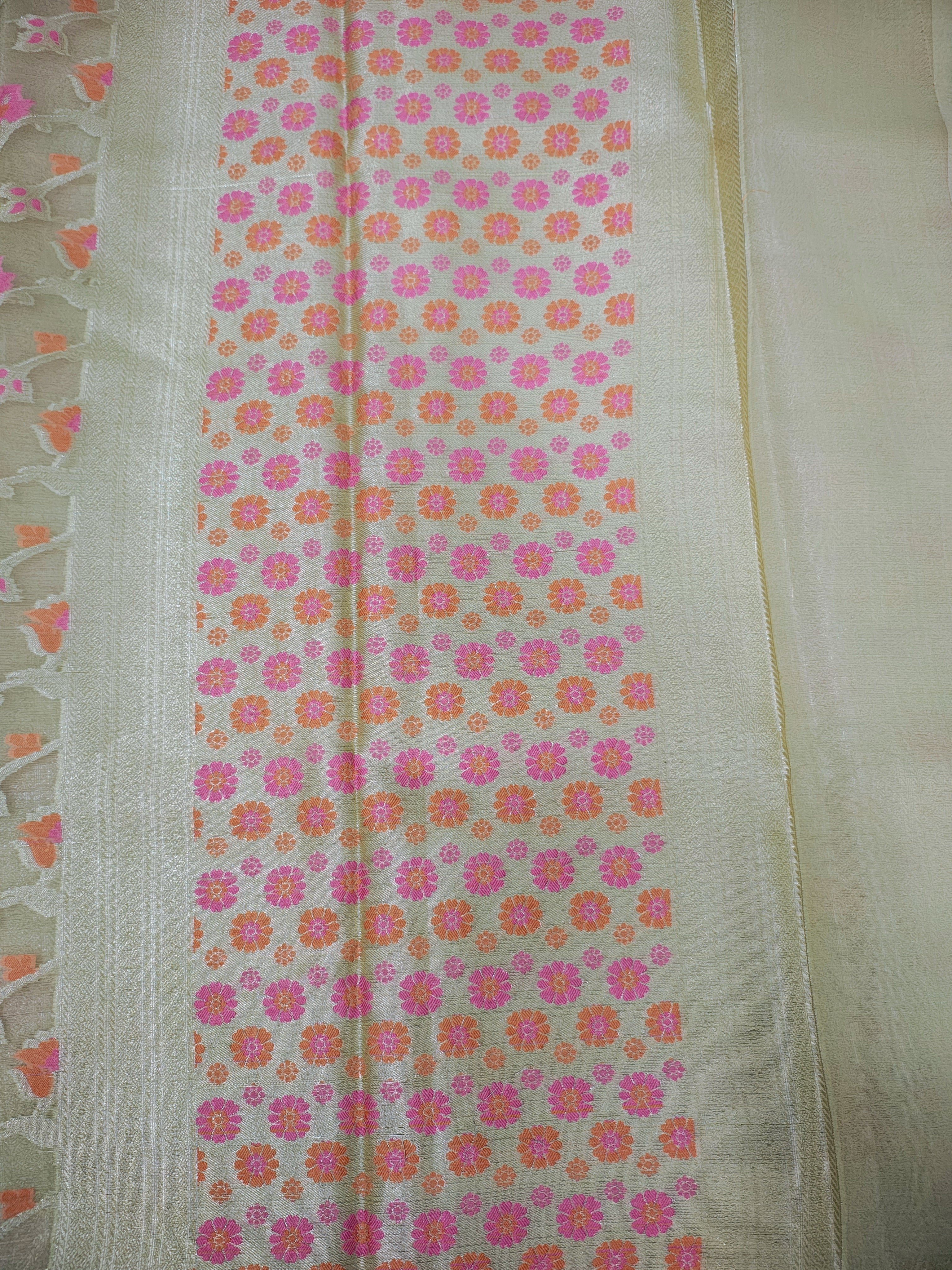 Phool Jaal Banarasi Saree/Off-White Color