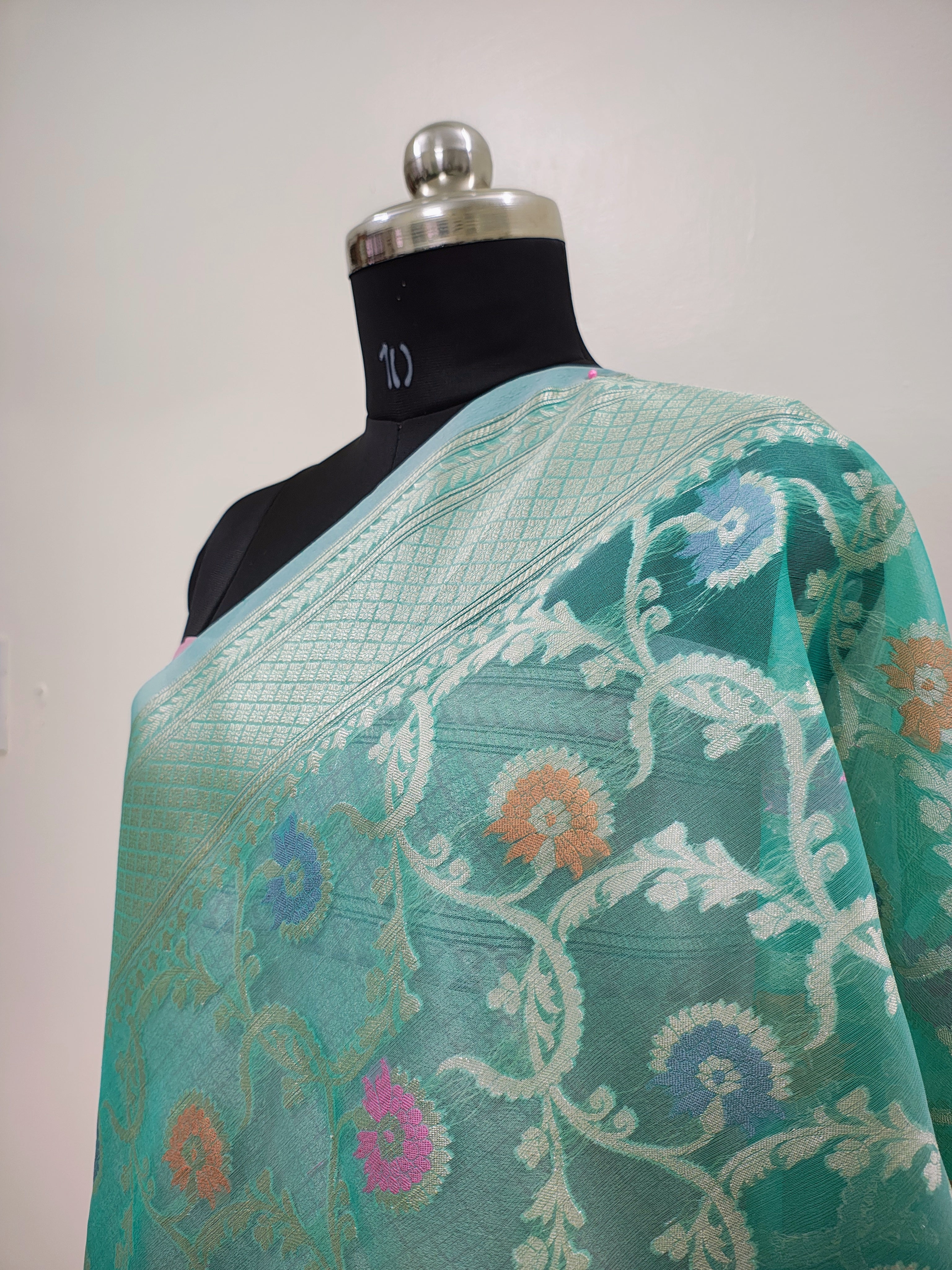 Banarasi Silk Saree/Floral Jaal Pattern/Seagreen Color