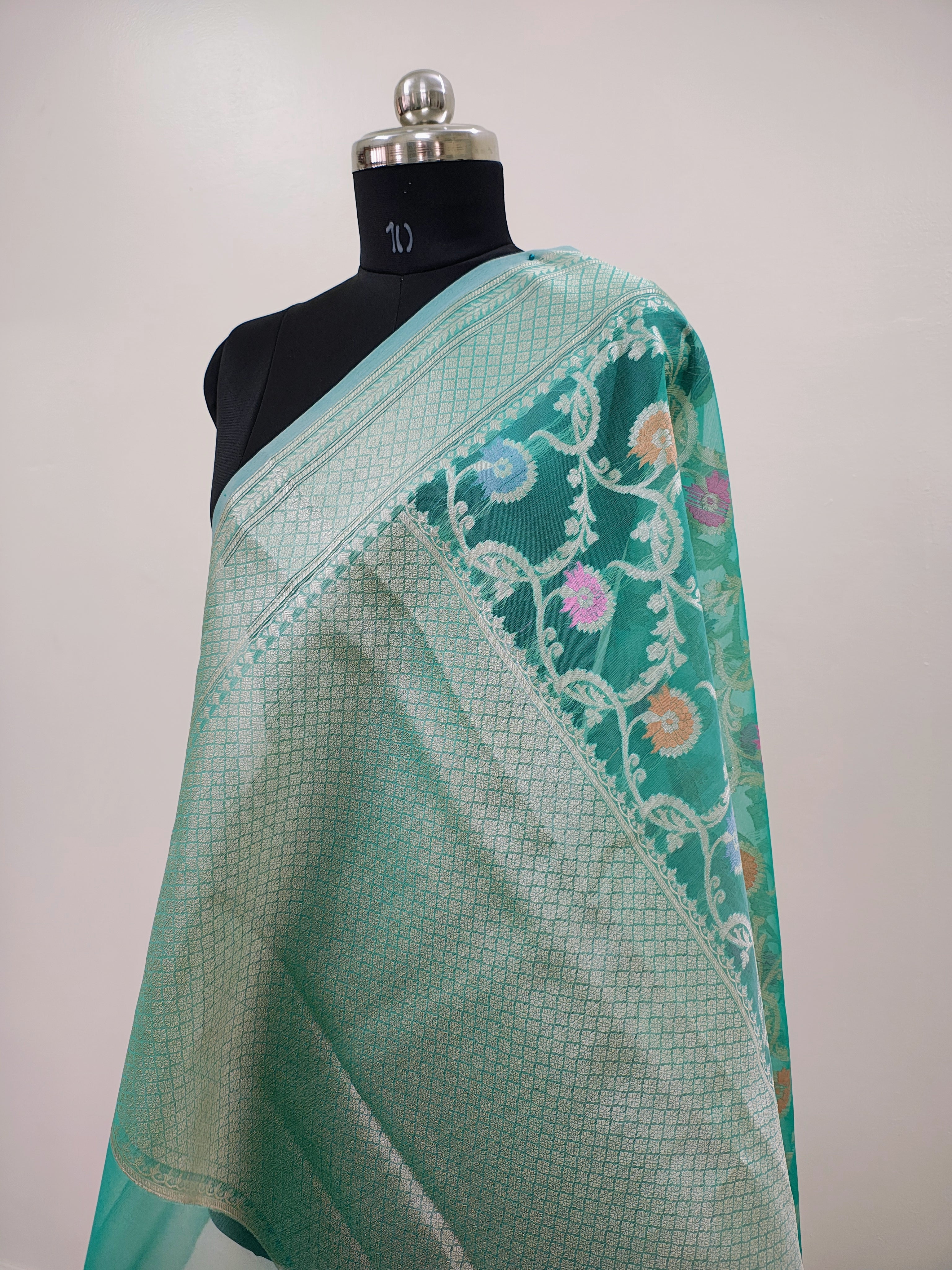 Banarasi Silk Saree/Floral Jaal Pattern/Seagreen Color
