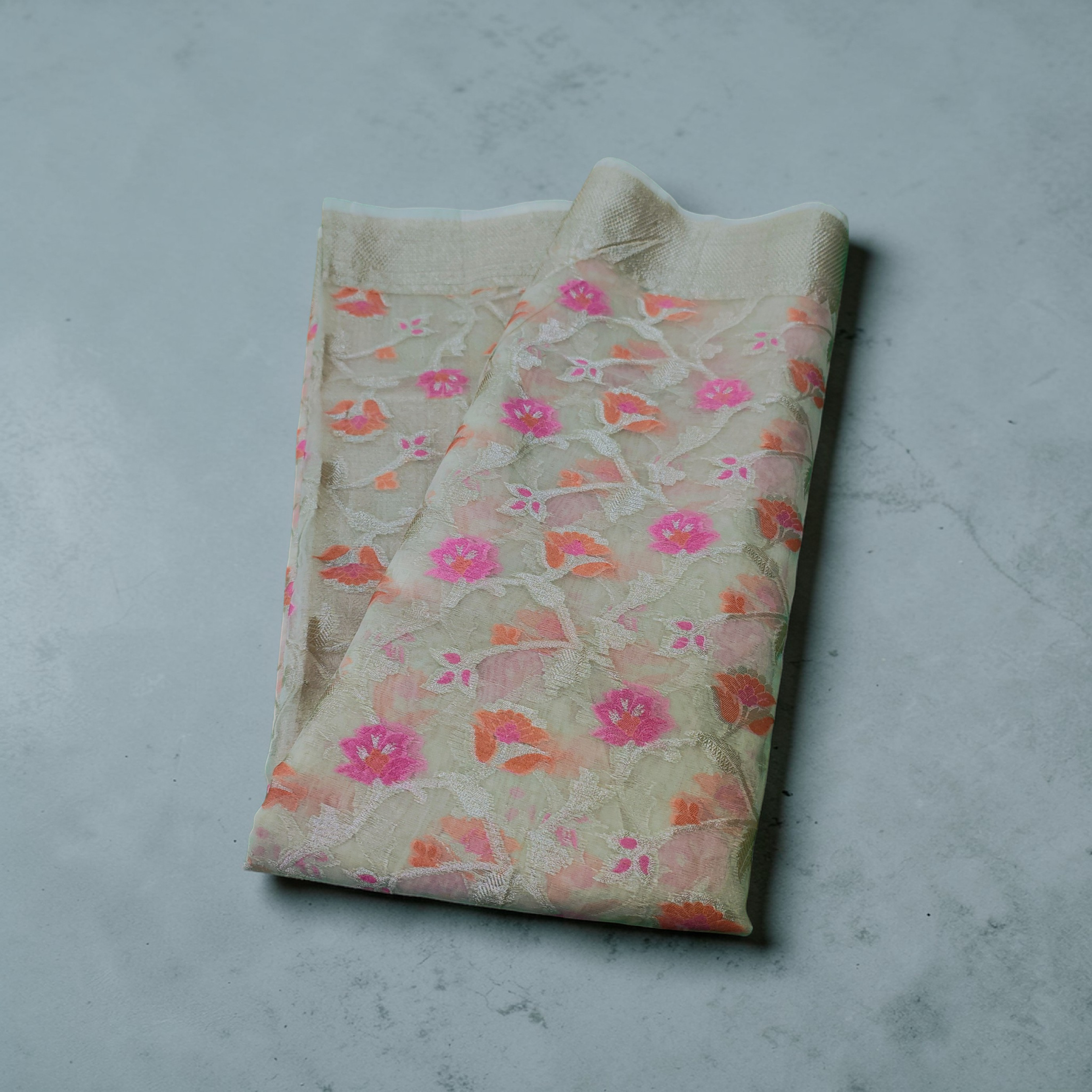 Phool Jaal Banarasi Saree/Off-White Color