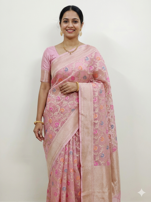 Banarasi Silk Saree/Floral Jaal Pattern/Pink Color