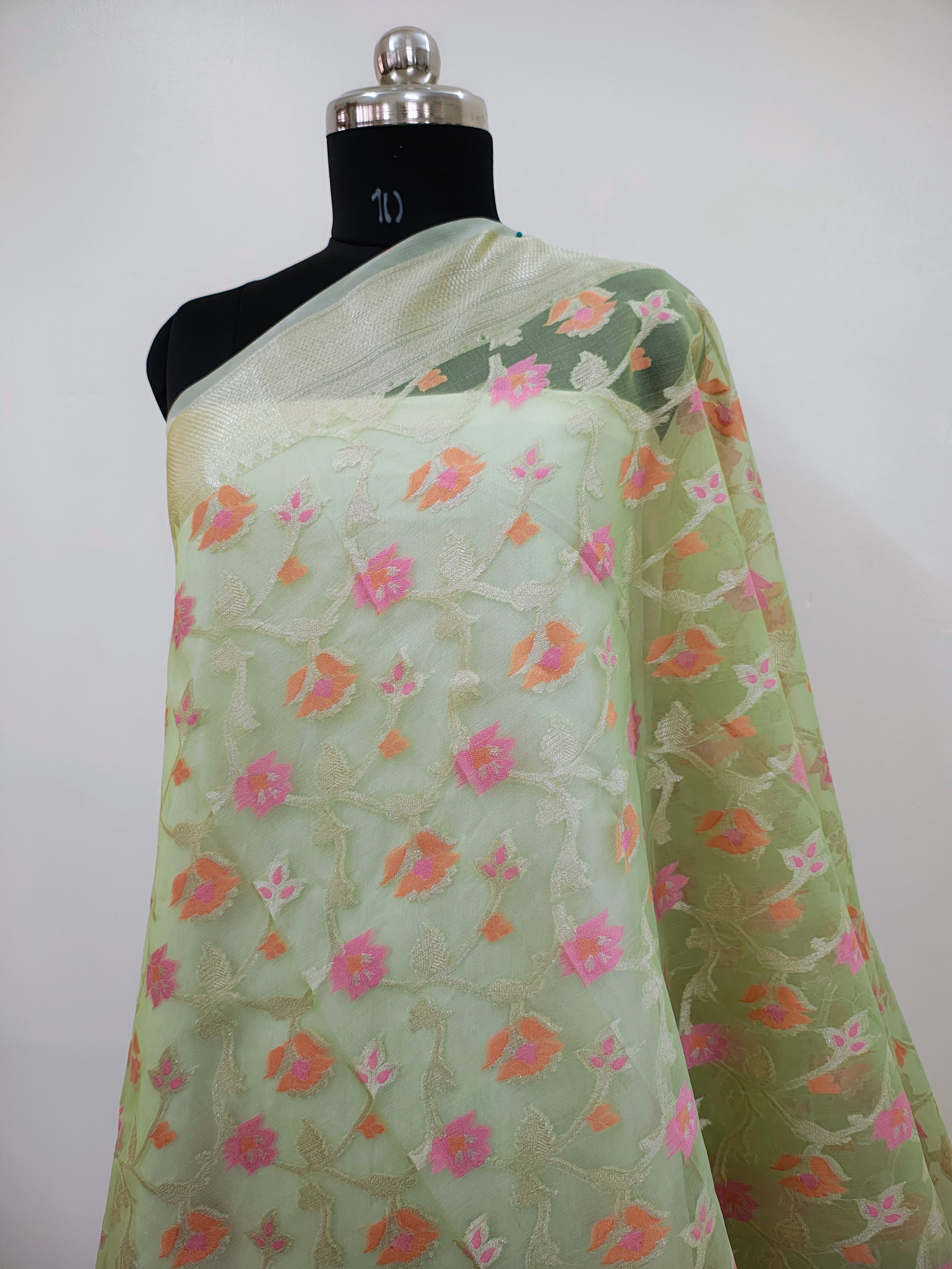 Phool Jaal Banarasi Saree/Pista Color