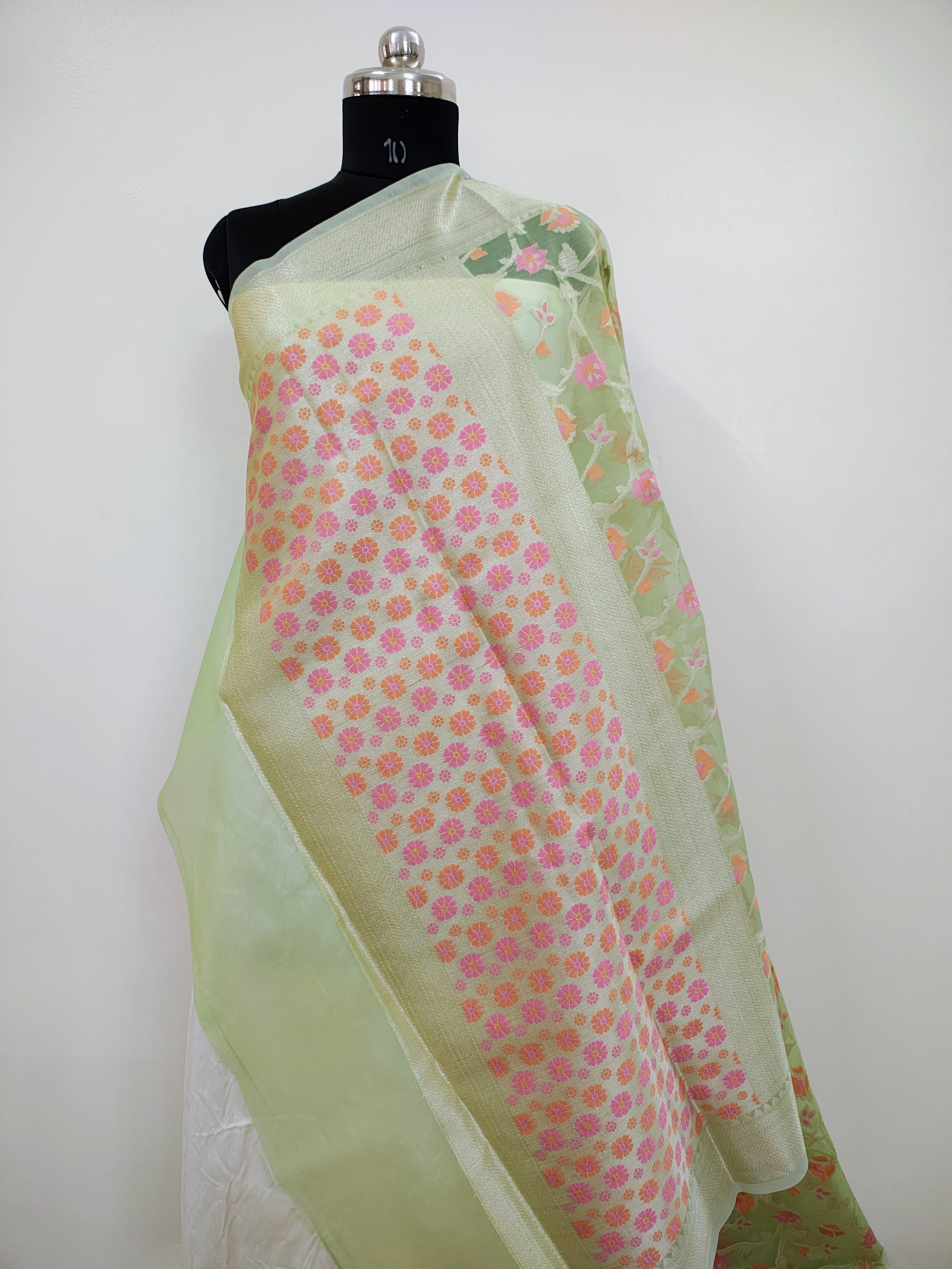 Phool Jaal Banarasi Saree/Pista Color