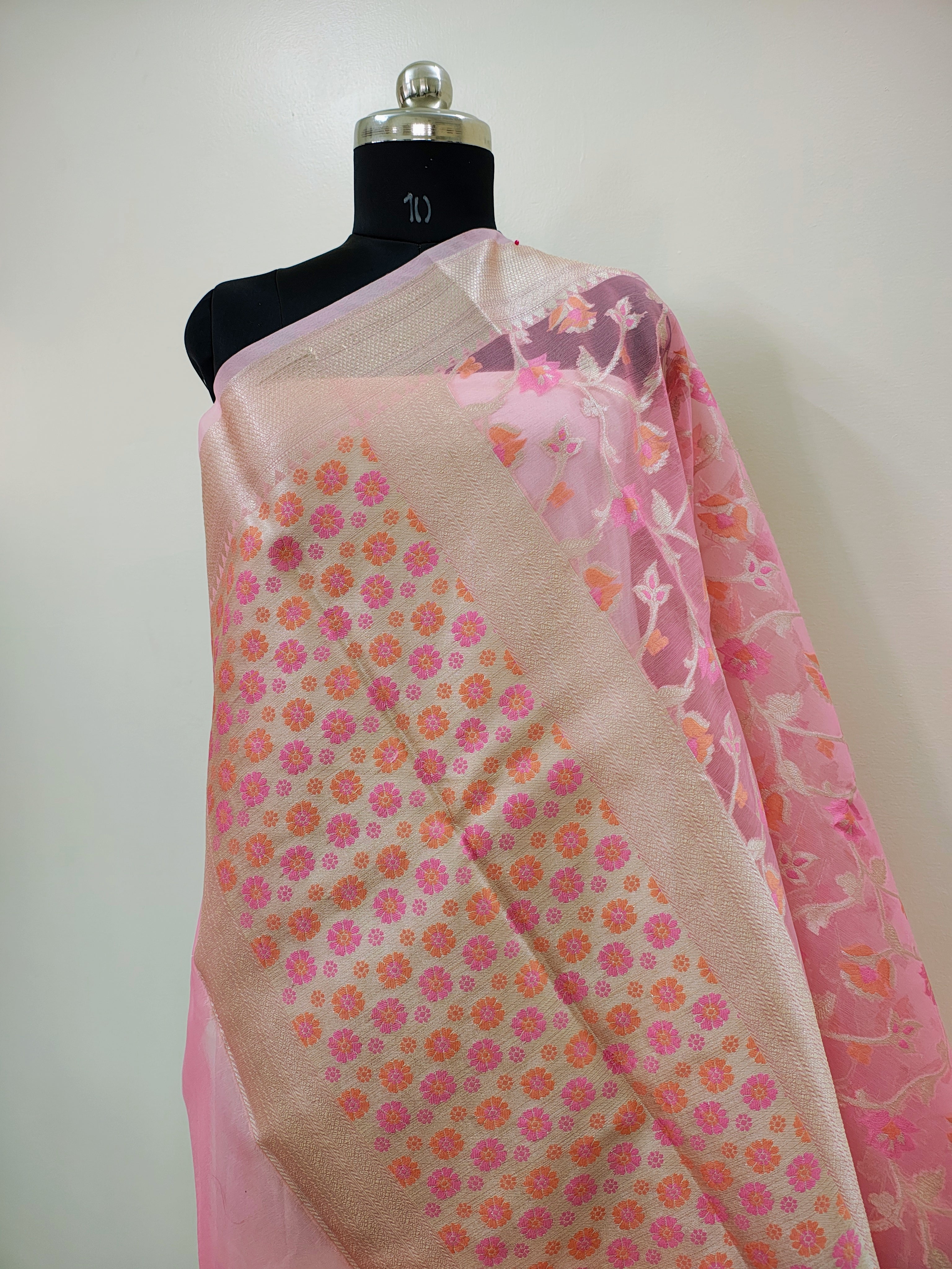 Phool Jaal Banarasi Saree/Pink Color