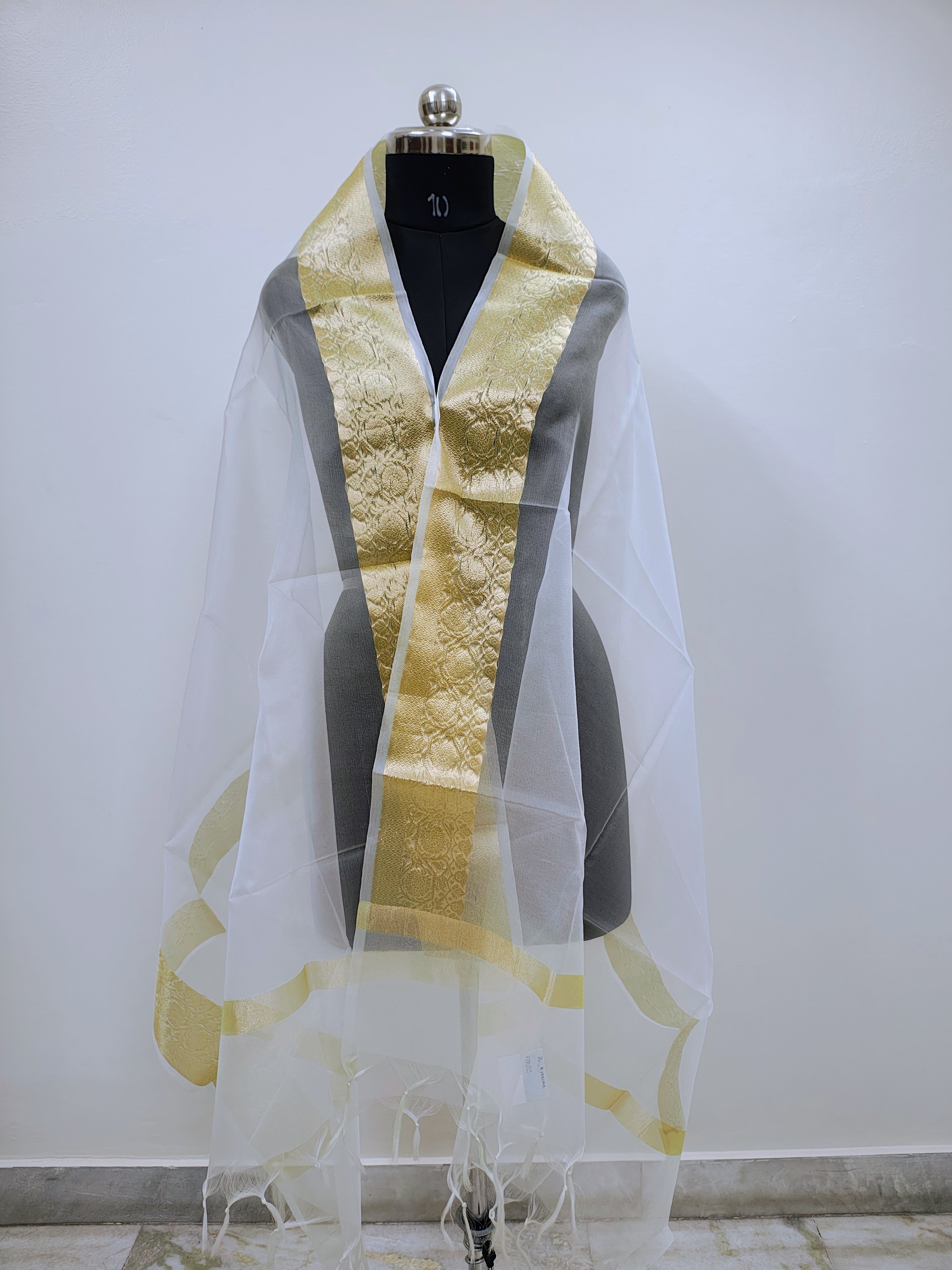 Organza Dy. Jacquard Border design 2